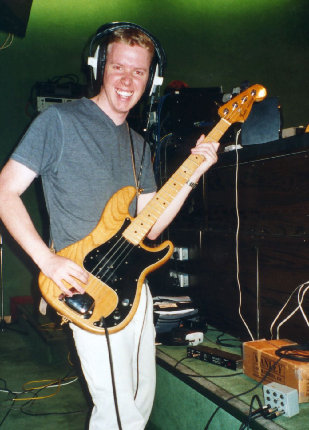 Mark Prentice on bass — photo 3
