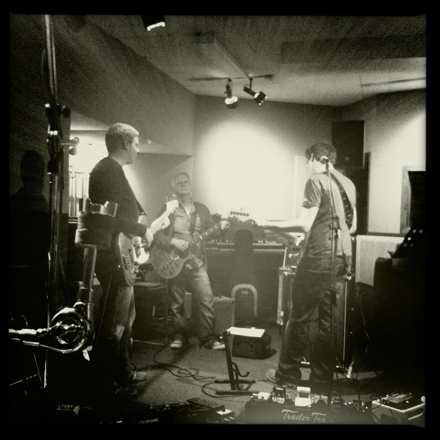 Mark Prentice on bass — photo 43